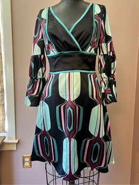 Bisou Bisou by Michele Bohbot Geometric Retro Like Tiered Puff Sleeves Dress S
